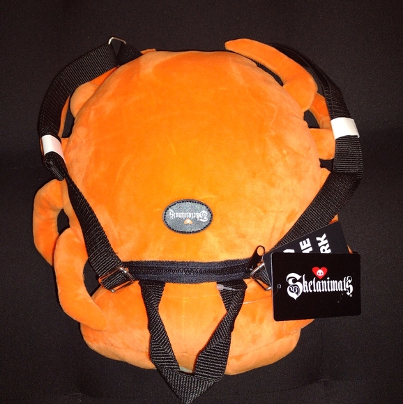 Skelanimals Plush Backpack, Glow In The DarkTarantula Spider - Picture 8 of 8